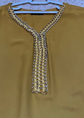 Zincir Detaylı V Yaka Bej Tunik - Görsel 2