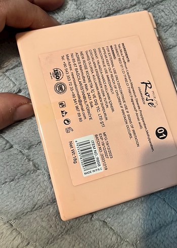 Çok Renkli Işıltılı Göz Farı Paleti - Görsel 2