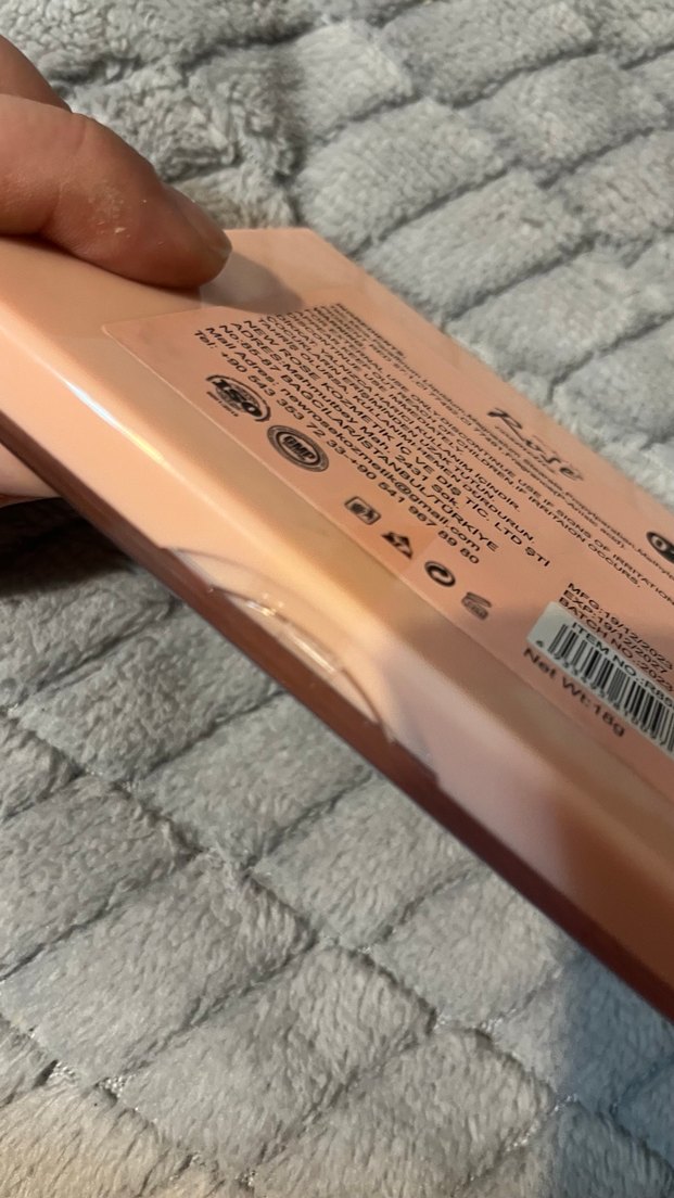 Çok Renkli Işıltılı Göz Farı Paleti - Görsel 3