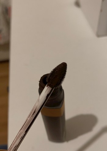 L'Oréal Paris Koyu kahve Ruj - Görsel 4