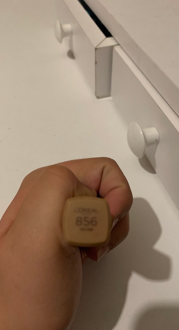 L'Oréal Paris Koyu kahve Ruj - Görsel 2