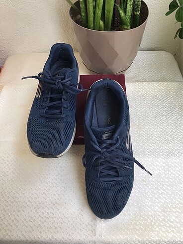 41 Beden SKECHERS BURST 2.0