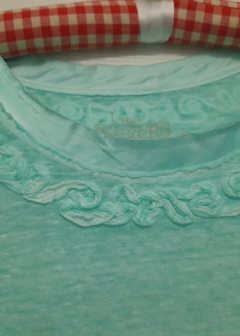 Kaliteli Kumaştan Şık Kadın Blüz Yepyeni - Görsel 3