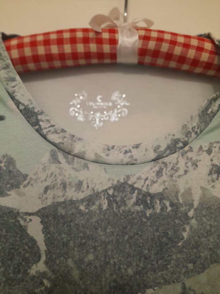 Kaliteli Kumaştan Şık Kadın Blüz Yepyeni - Görsel 2