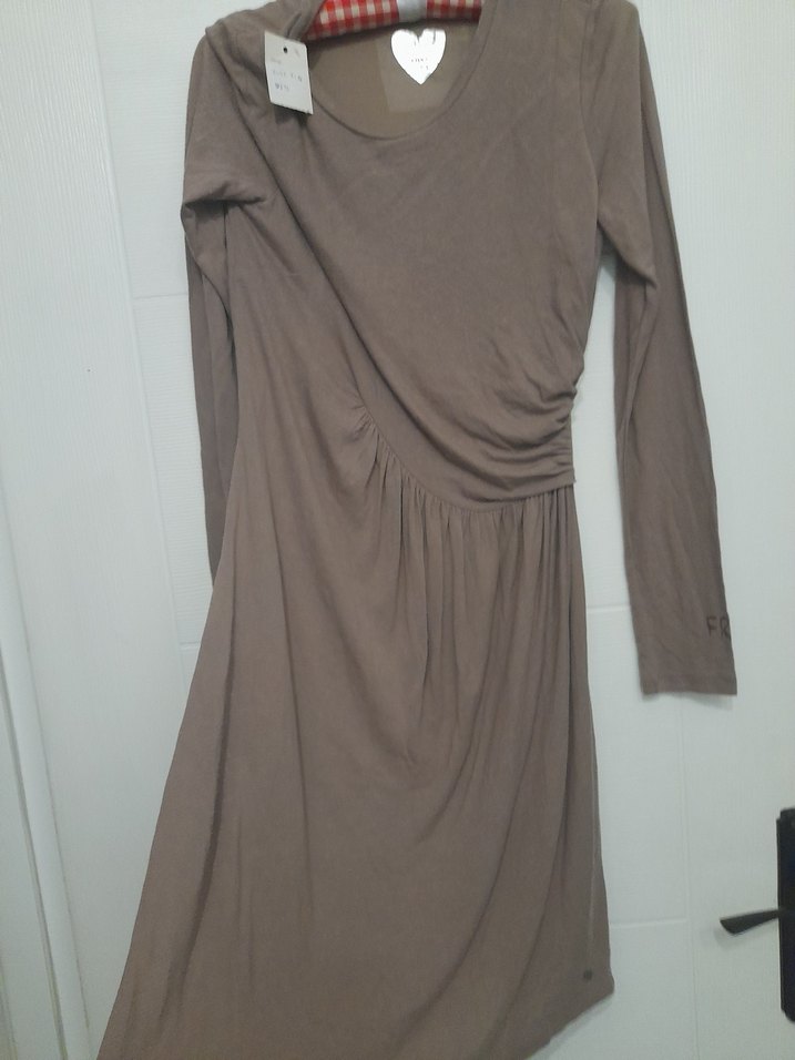 Bej Uzun Kollu Drapeli Kadın Elbise - Görsel 3