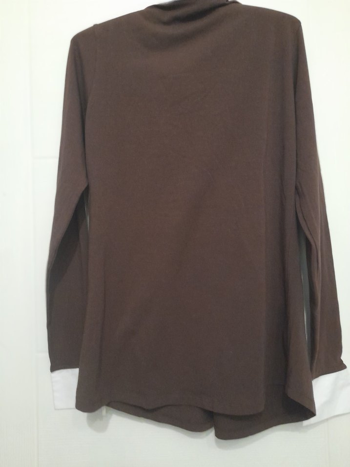 Kaliteli Kumaştan Şık Kadın Blüz Yepyeni - Görsel 5