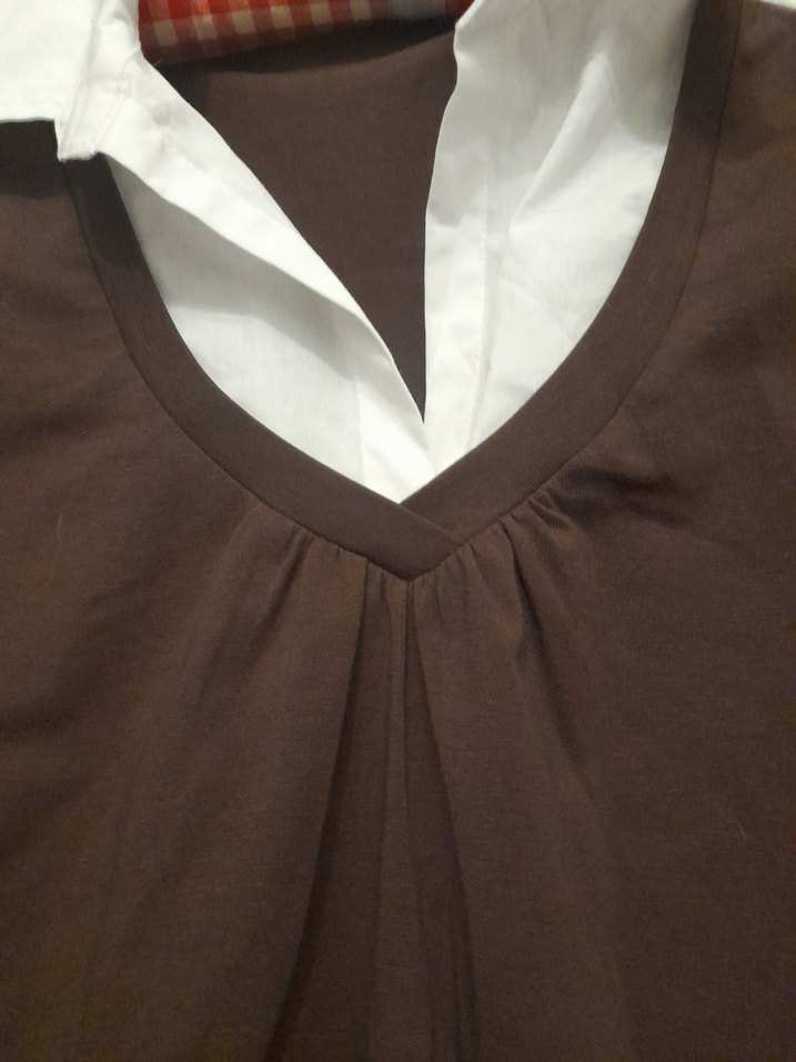 Kaliteli Kumaştan Şık Kadın Blüz Yepyeni - Görsel 3