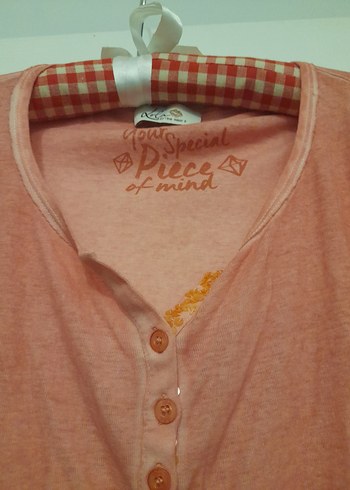 Kaliteli Kumaştan Şık Kadın Blüz Yepyeni - Görsel 3