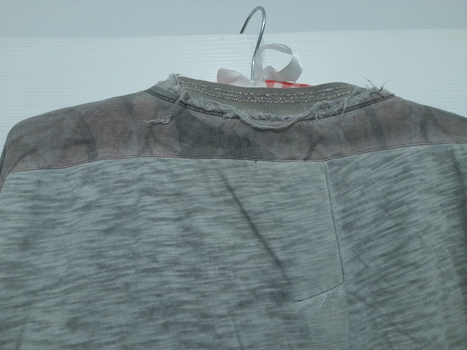 Kaliteli Kumaştan Şık Kadın Blüz Yepyeni - Görsel 5