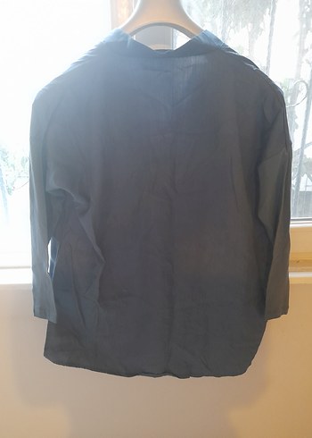 Kol altı 65 cm V Yaka Kadın Gömlek Yeni - Görsel 3