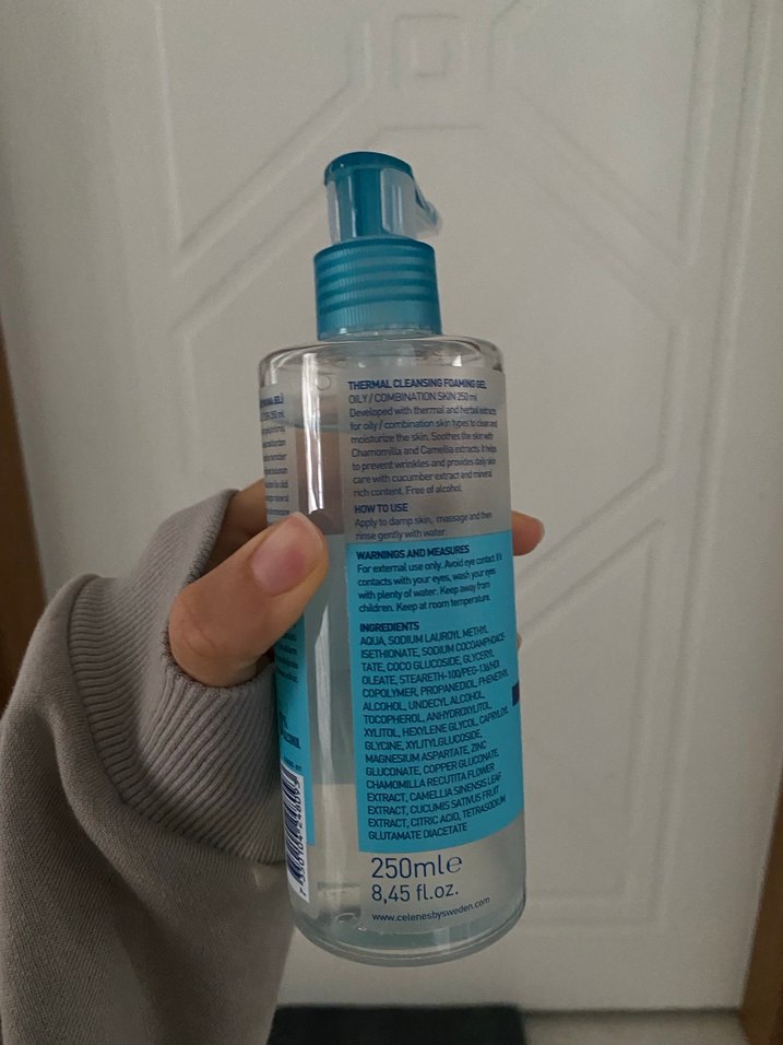 Celenes Termal Köpüren Yüz Temizleme Jeli - Görsel 3
