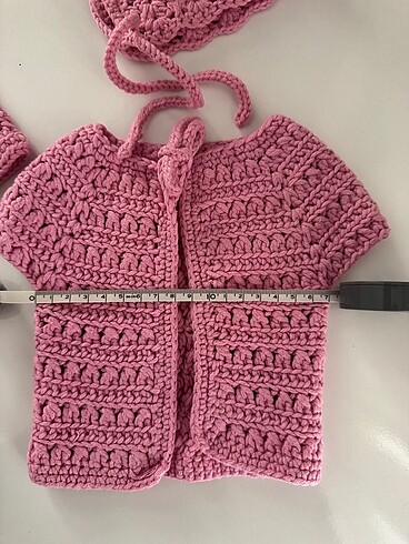 Örgü bebek yeleği ve şapkası - Görsel 3