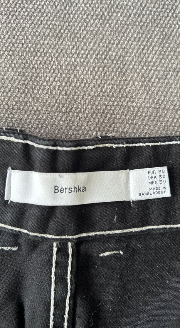 Siyah şort bershka - Görsel 5
