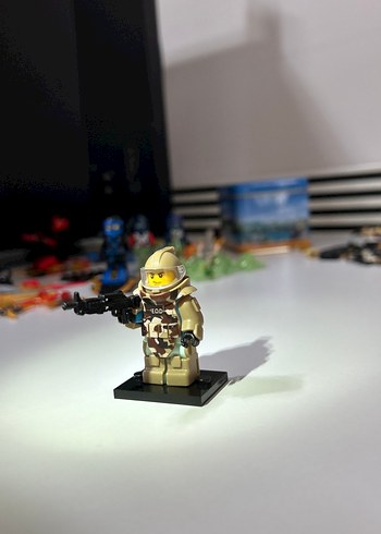 Diğer Bej Asker Temalı lego zırh ve silah
