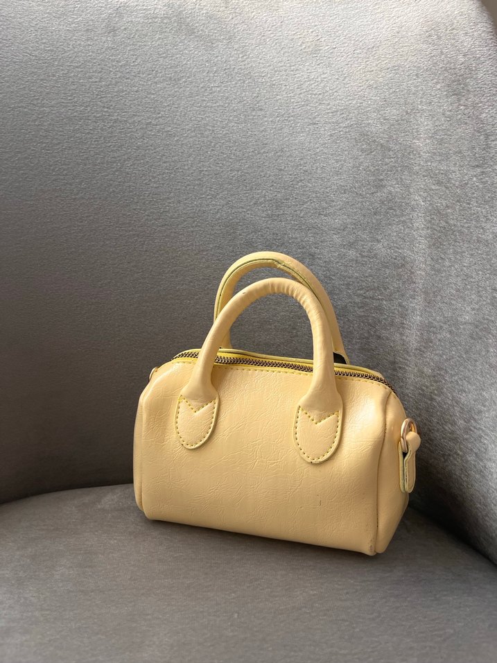 Zincir Detaylı Sarı Deri Kadın Çanta - Görsel 2