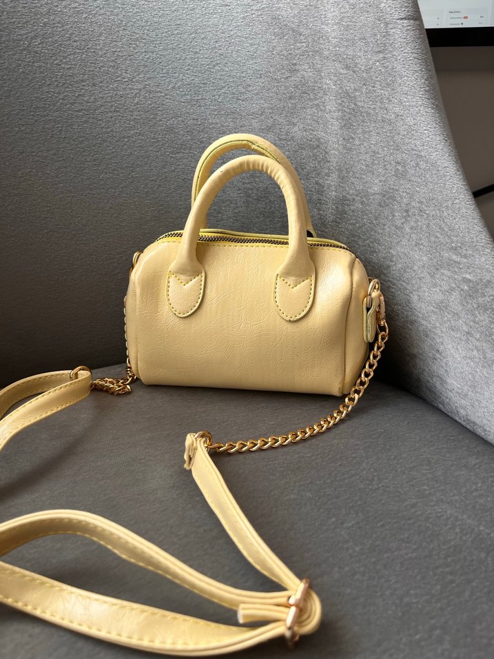 Zincir Detaylı Sarı Deri Kadın Çanta - Görsel 3