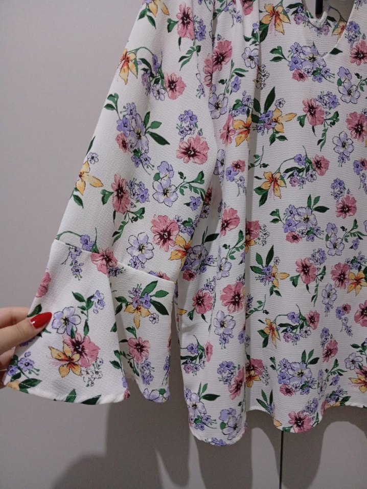 Çiçek Desenli Uzun Kollu Bohem Bluz - Görsel 3