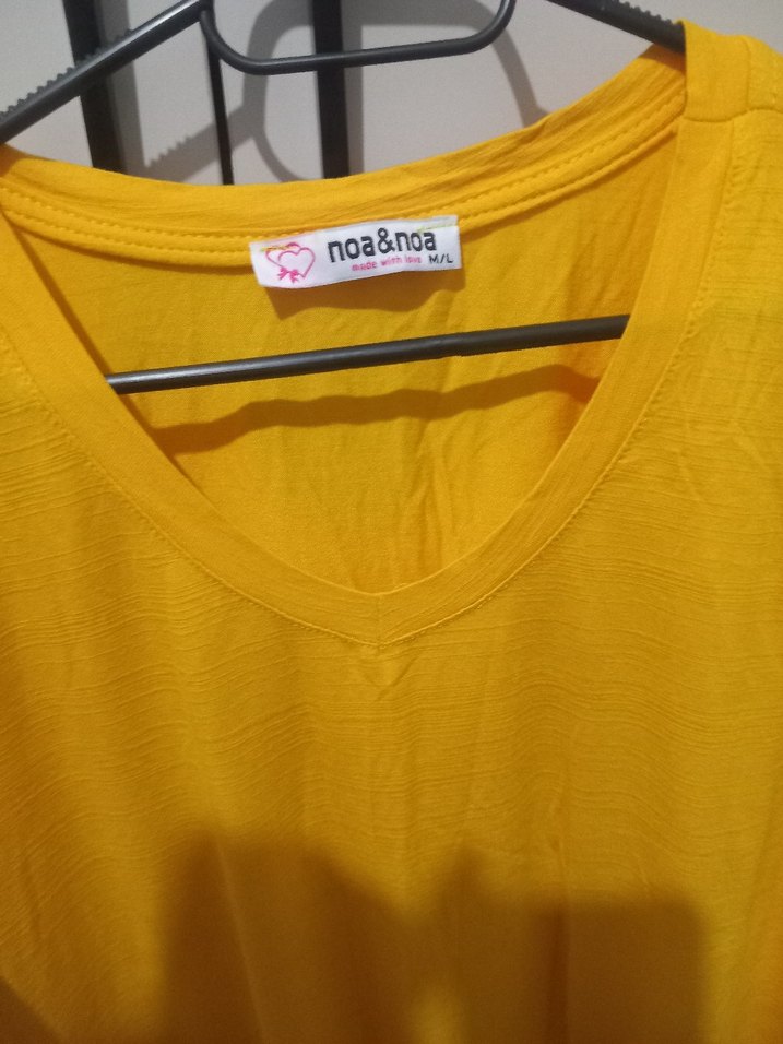 Hardal V Yaka Kısa Kollu Kadın Tişört - Görsel 2