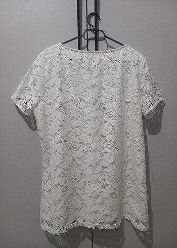 Kısa Kollu Beyaz Dantel Bluz - Görsel 2