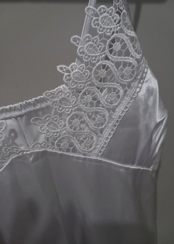 Beyaz Dantel Detaylı Midi Saten Gecelik - Görsel 7