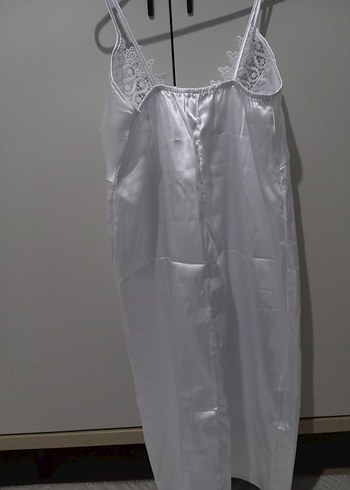 Beyaz Dantel Detaylı Midi Saten Gecelik - Görsel 5