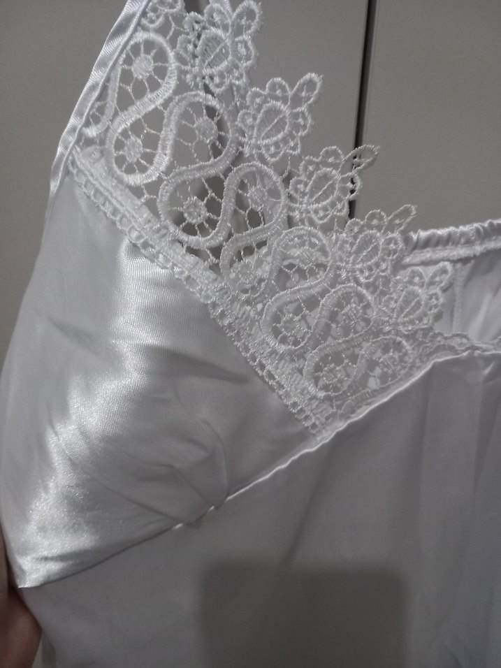 Beyaz Dantel Detaylı Midi Saten Gecelik - Görsel 4