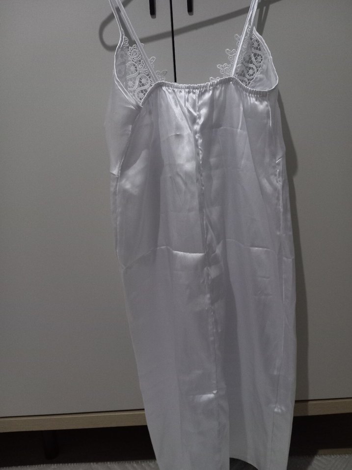 Beyaz Dantel Detaylı Midi Saten Gecelik - Görsel 5