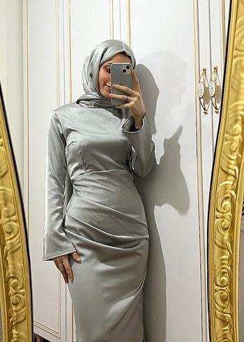Abiye Gri Drapeli Uzun Kollu Midi Elbise