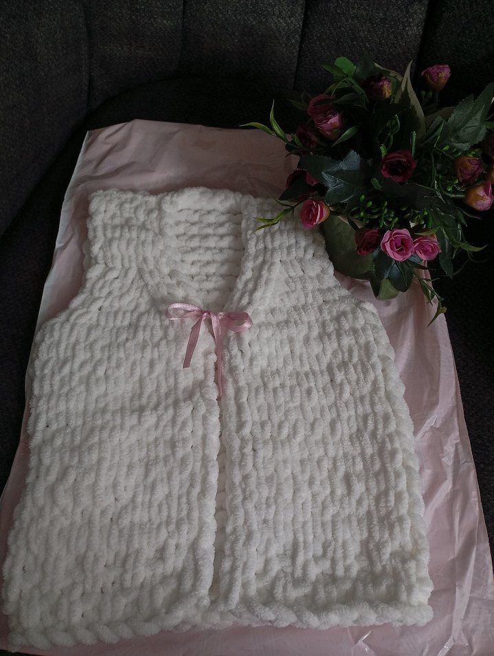 Kız Çocuk Beyaz Örgü Süveter - Görsel 3