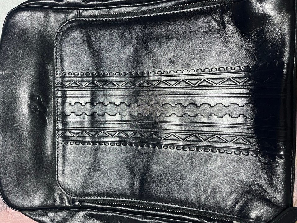 Kilitli Siyah Deri Gotik Sırt Laptop Çantası - Görsel 3