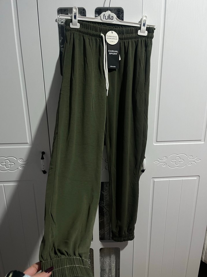 Yeşil Pamuklu Rahat Kesim Kadın Eşofman - Görsel 2