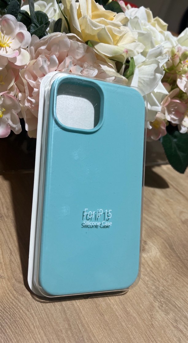Turkuaz Silikon iPhone 15 Kılıfı - Görsel 2