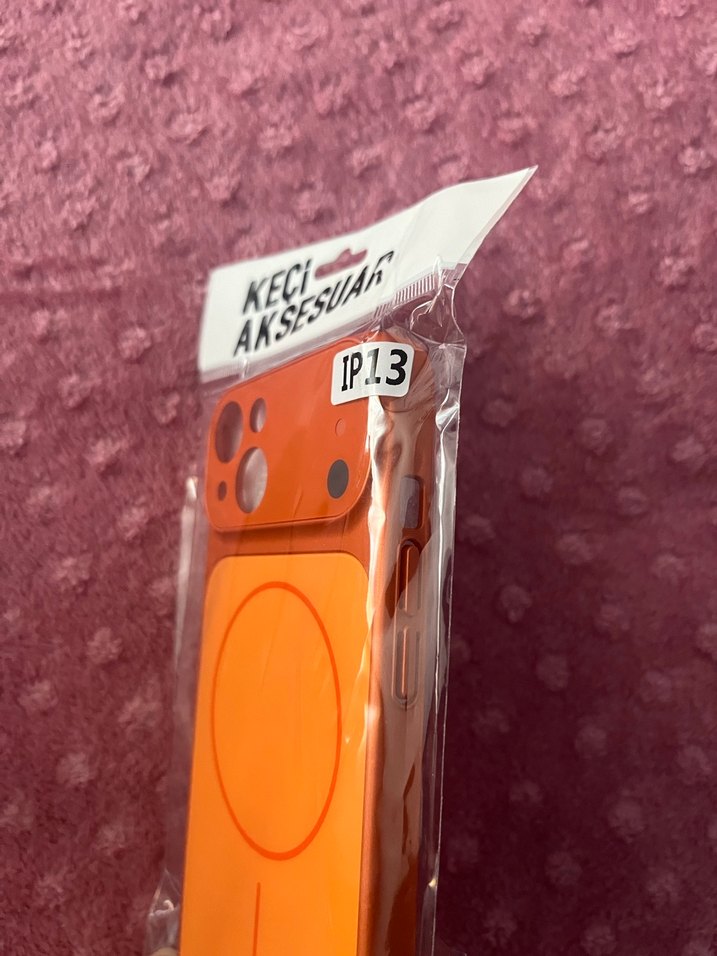 Iphone13ü 17ye Dönüştüren Telefon Kılıfı - Görsel 3