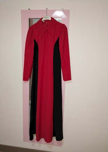 Kırmızı Siyah Drapeli Uzun Gotik Elbise