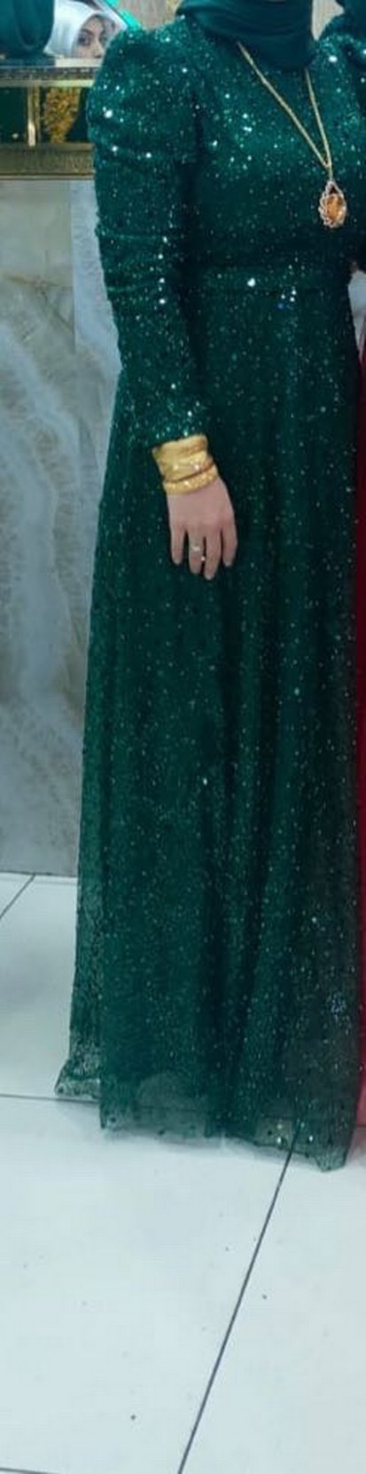 Zümrüt yeşili pullu tesettür abiye - Görsel 3