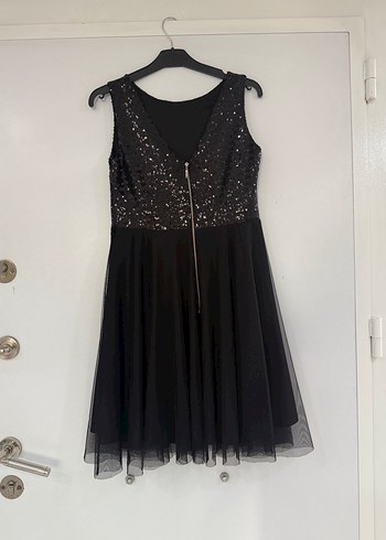 Kısa pullu tüllü abiye - Görsel 4