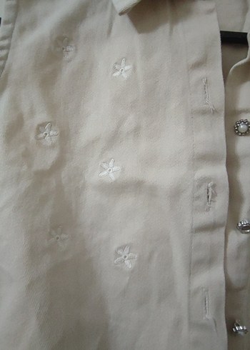 Düğmeli Kolsuz Bej Keten Kiz Çocuk Gömlek - Görsel 2