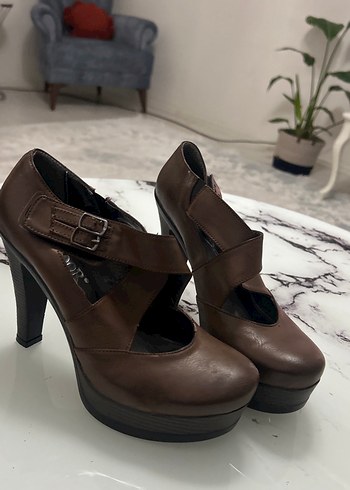 Kahverengi Deri Platform Topuklu Kadın Ayakkabı - Görsel 2
