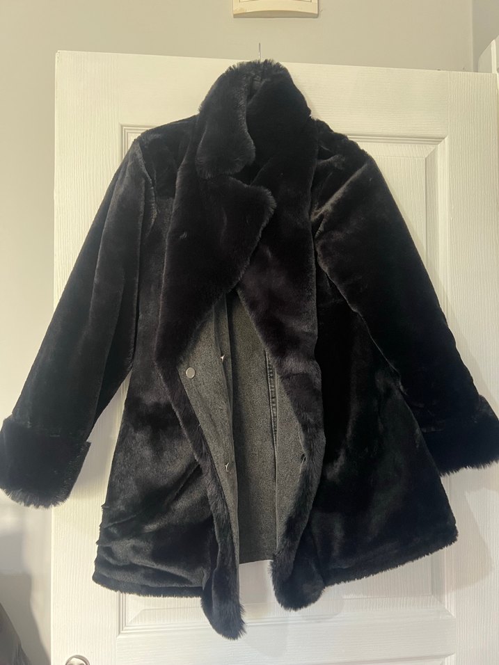 Siyah Kürk Detaylı Gri Denim Ceket - Görsel 2