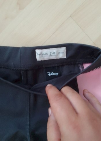 7 Yaş Beden Kız Çocuk Minnie Desenli Elastik Bel Şort
