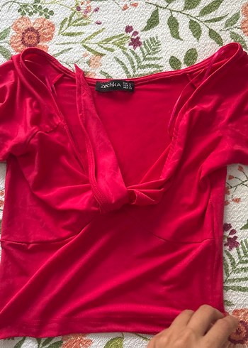LC Waikiki Kısa Kollu Koyu Pembe Drapeli Bluz