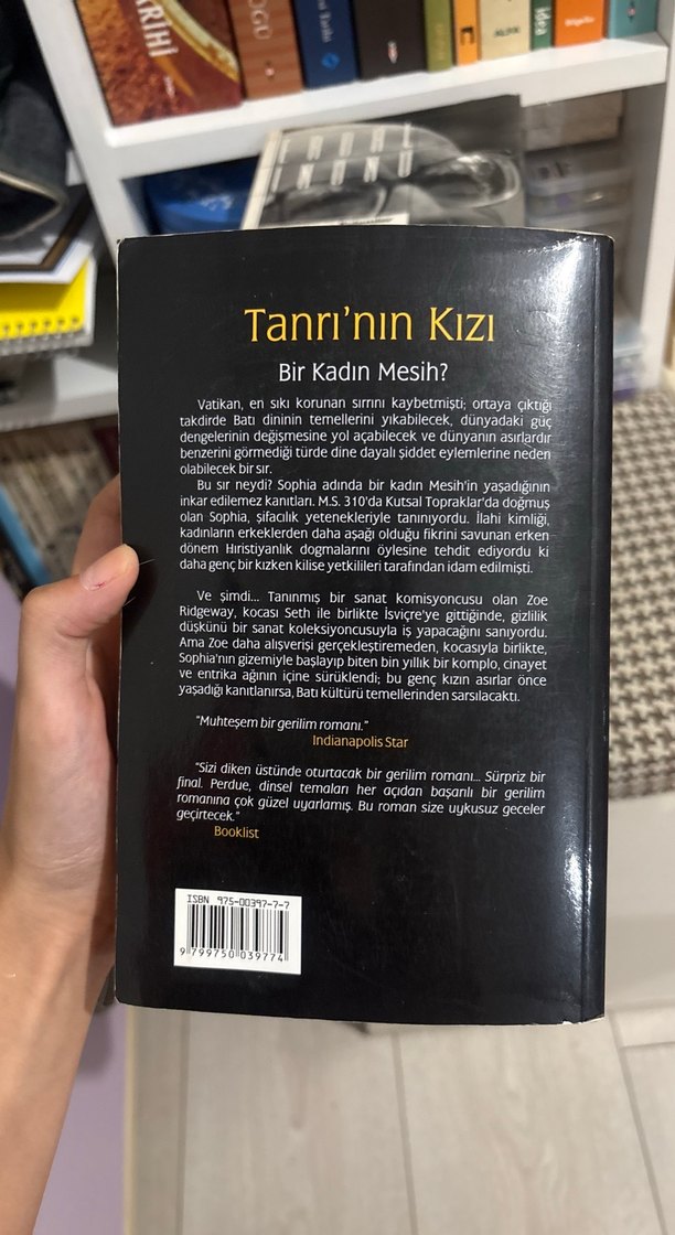 Tanrının Kızı - Lewis Perdue Roman - Görsel 2