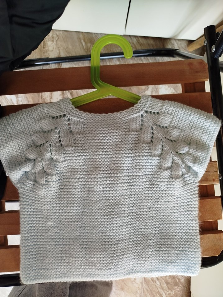 Kız Çocuk El Örgüsü Bebek Yeleği - Görsel 2