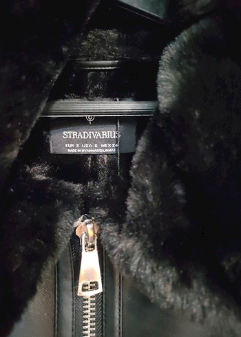 Stradivarius Kürklü Siyah Deri Biker Ceket - Görsel 5