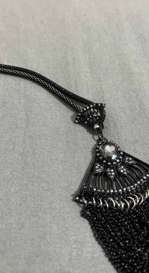 Uzun Zincir Detaylı Siyah Gotik Kolye - Görsel 2