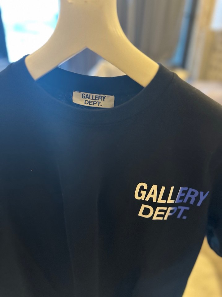 Siyah gallery dept. Tişört owersize - Görsel 2