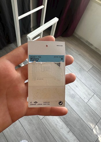 Nike Sarı Rahat Kesim Mini Şort