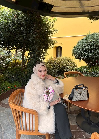 Diğer Beyaz Tüylü Midi Kadın Peluş Mont
