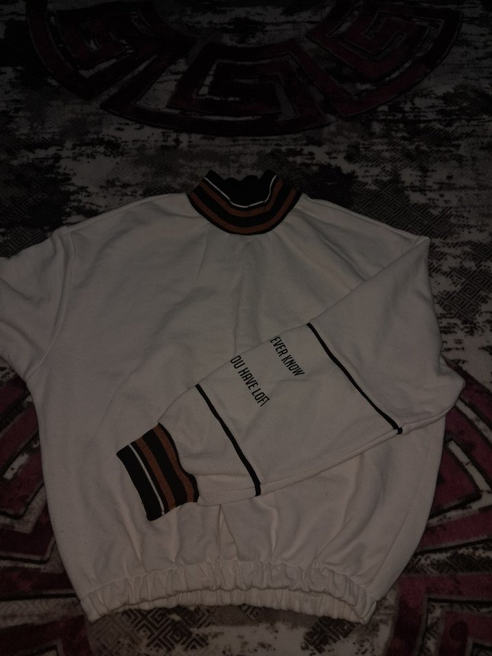 Boğazlı Beyaz Kadın Sweatshirt - Görsel 2