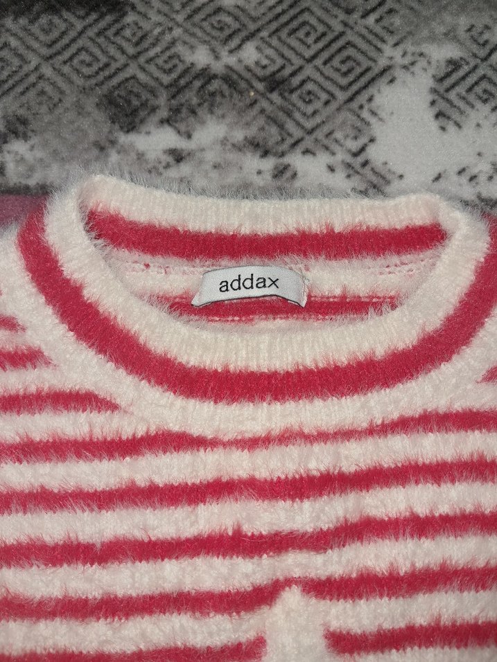 Kırmızı Çizgili Yıldız Desenli Kadın Kazak - Görsel 2